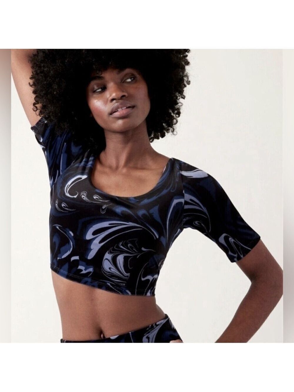 NWT ATHLETA Exhilarate Blue Velvet Crop Top Sz Small Agate Paisley Stretch NEW